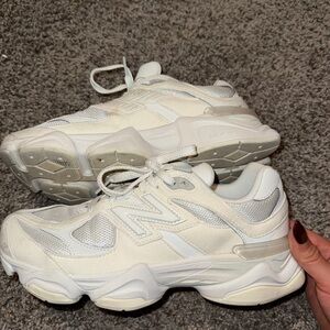 New Balance All White 9060
